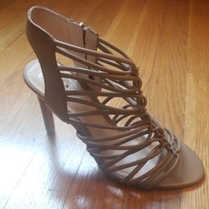 Vince camuto womens 6.5 shoes